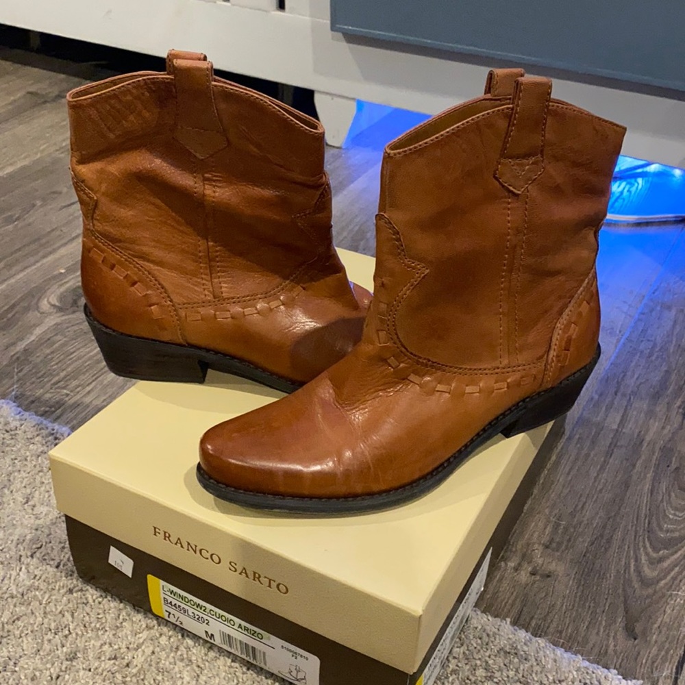 Leather cowgirl booties
